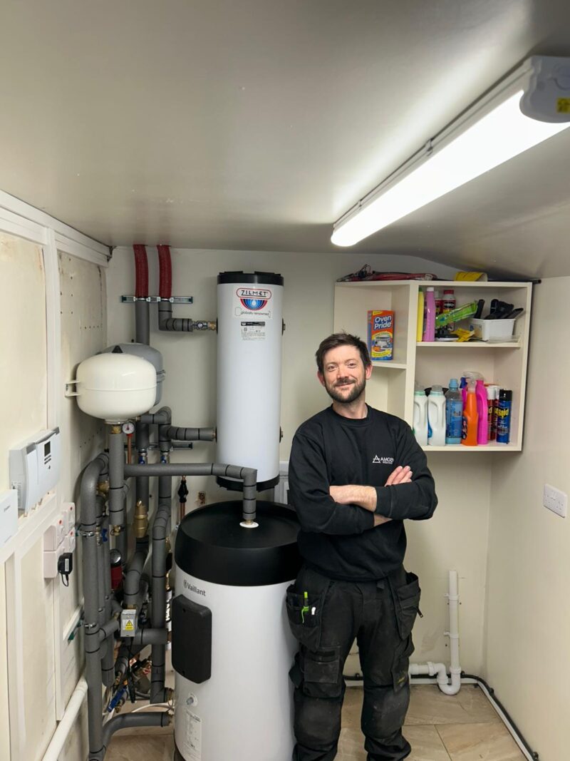 Lesley Collins – Llandysul  7KW arotherm + Heat Pump